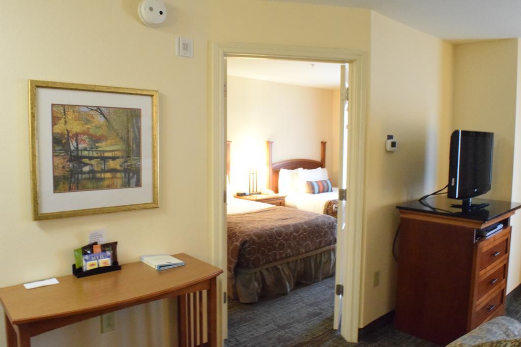 Staybridge West - Energy Corridor By Ihg